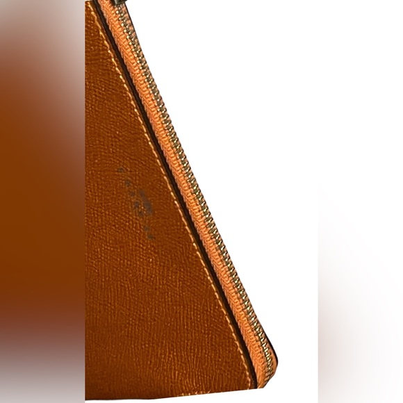Coach 2018 F21070 RARE Orange Metallic Wristlet! AMAZING CONDITION🔥 - Picture 7 of 10